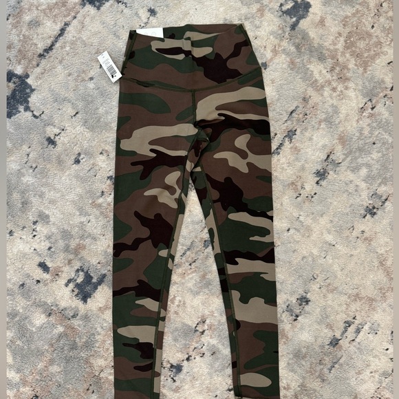 Aritzia leggings - Picture 1 of 1